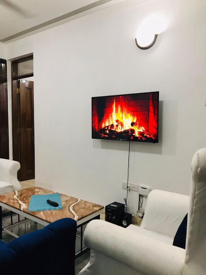 Lux Suites Bamburi Furnished Apartments エクステリア 写真