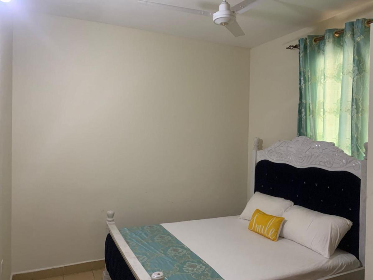 Lux Suites Bamburi Furnished Apartments エクステリア 写真