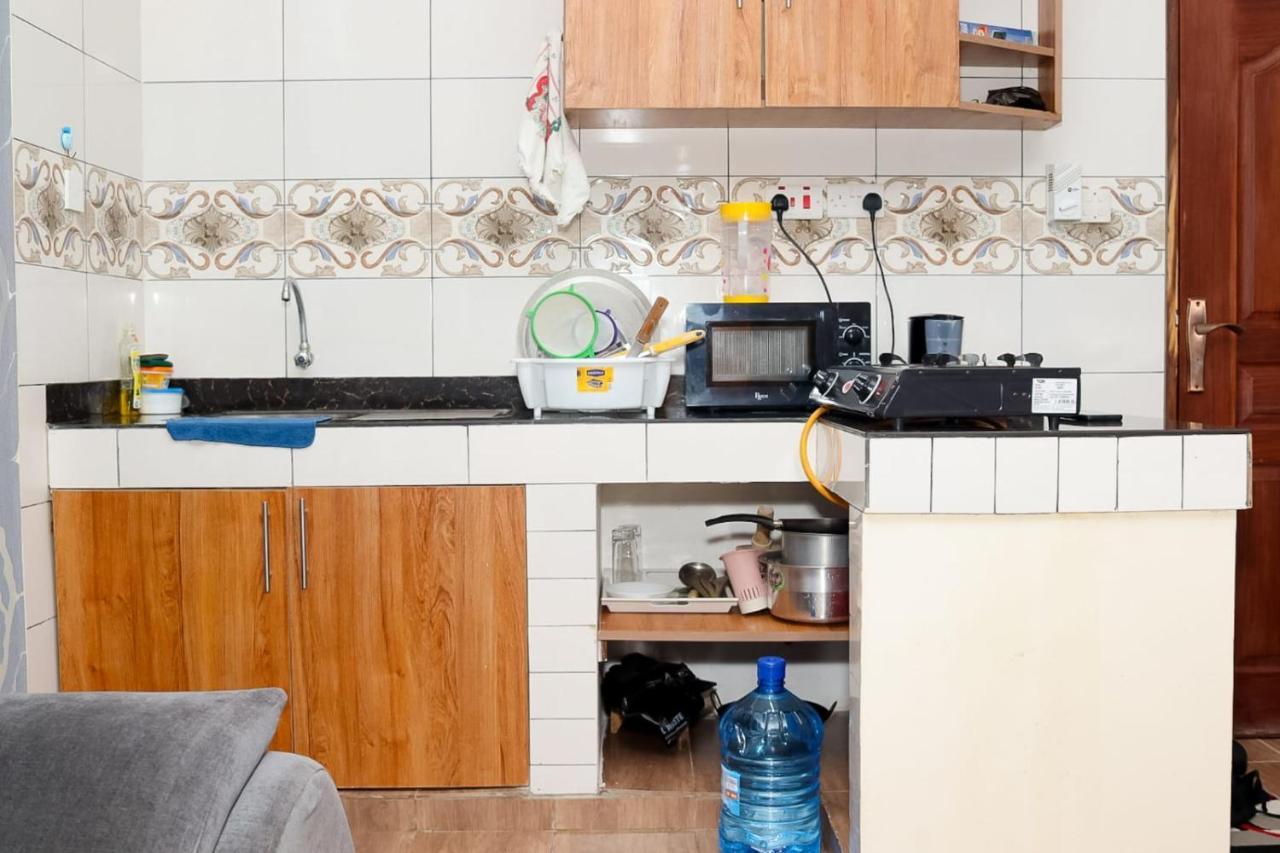 Lux Suites Bamburi Furnished Apartments エクステリア 写真