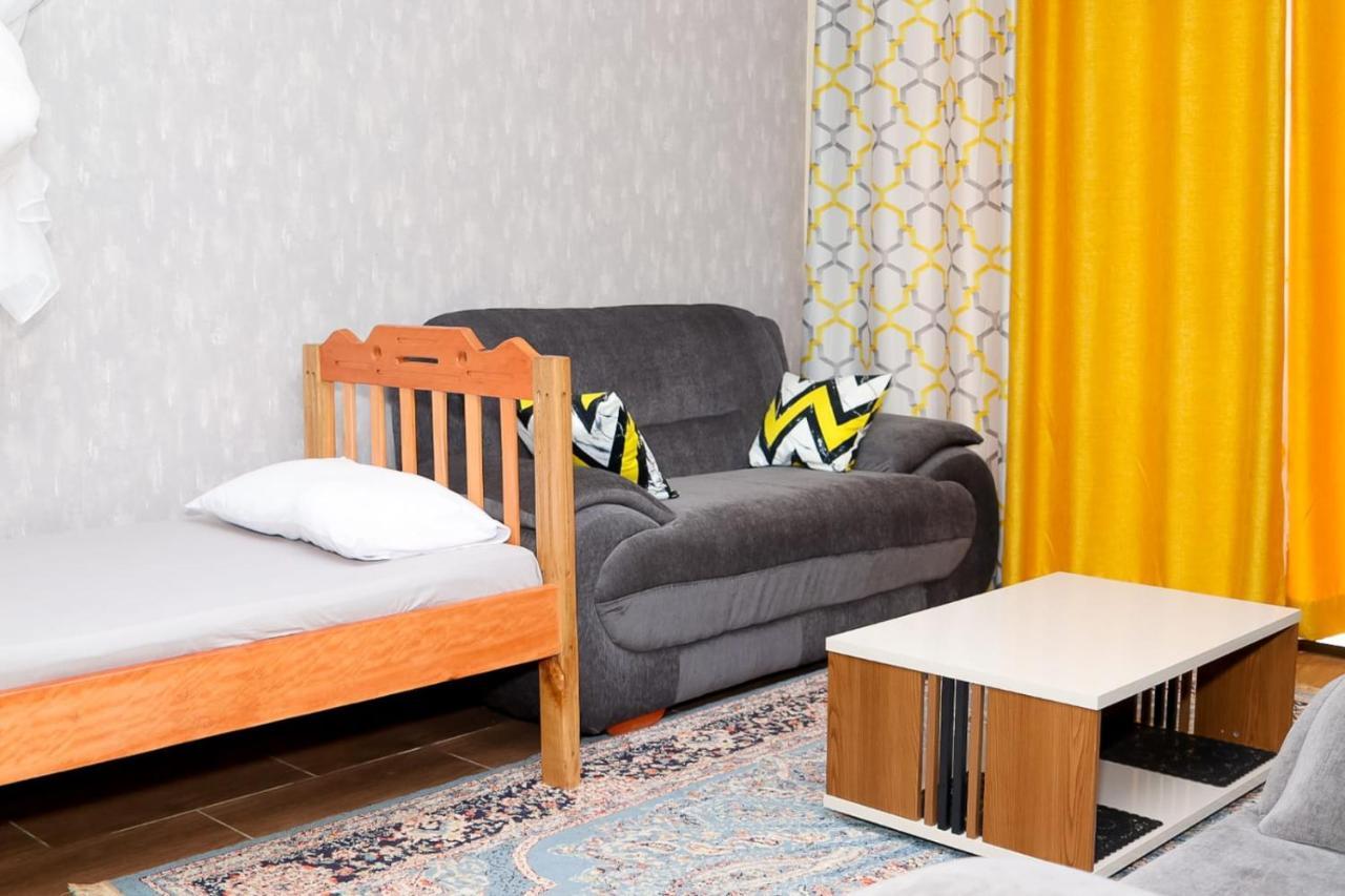 Lux Suites Bamburi Furnished Apartments エクステリア 写真