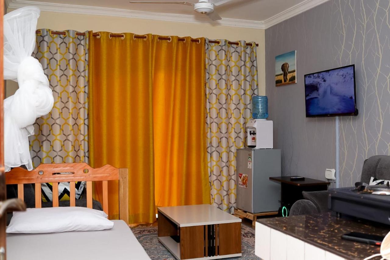 Lux Suites Bamburi Furnished Apartments エクステリア 写真
